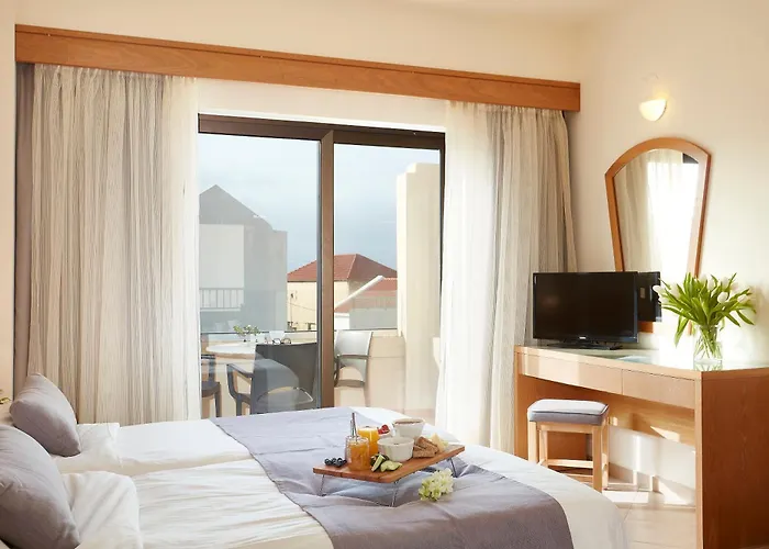 蓝色圆顶酒店 4*