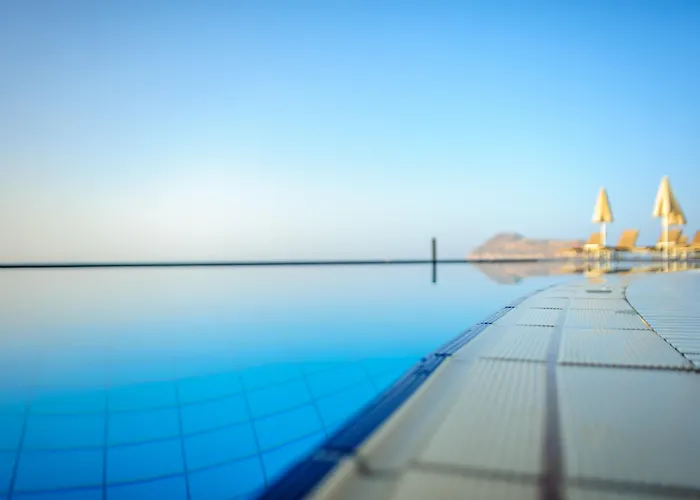 蓝色圆顶酒店 4*