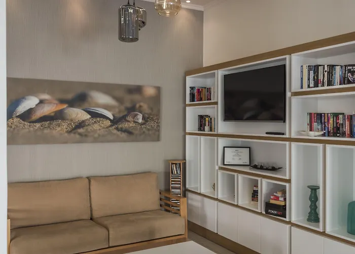 蓝色圆顶酒店 4*