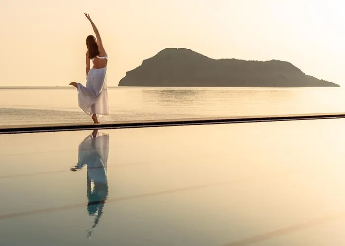 Blue Dome Apartahotel