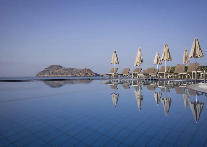 Blue Dome Apartmanhotel 4*