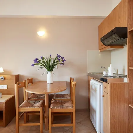 Blue Dome خانيا